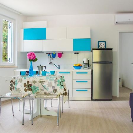 Apartments Punta By Sea ウマグ エクステリア 写真