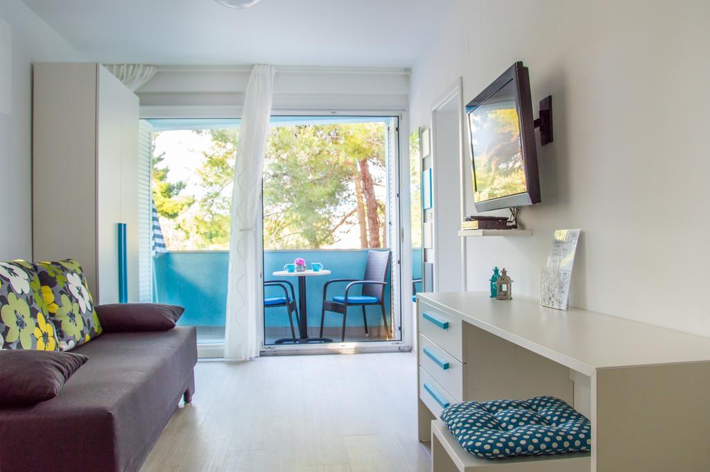 Apartments Punta By Sea ウマグ エクステリア 写真