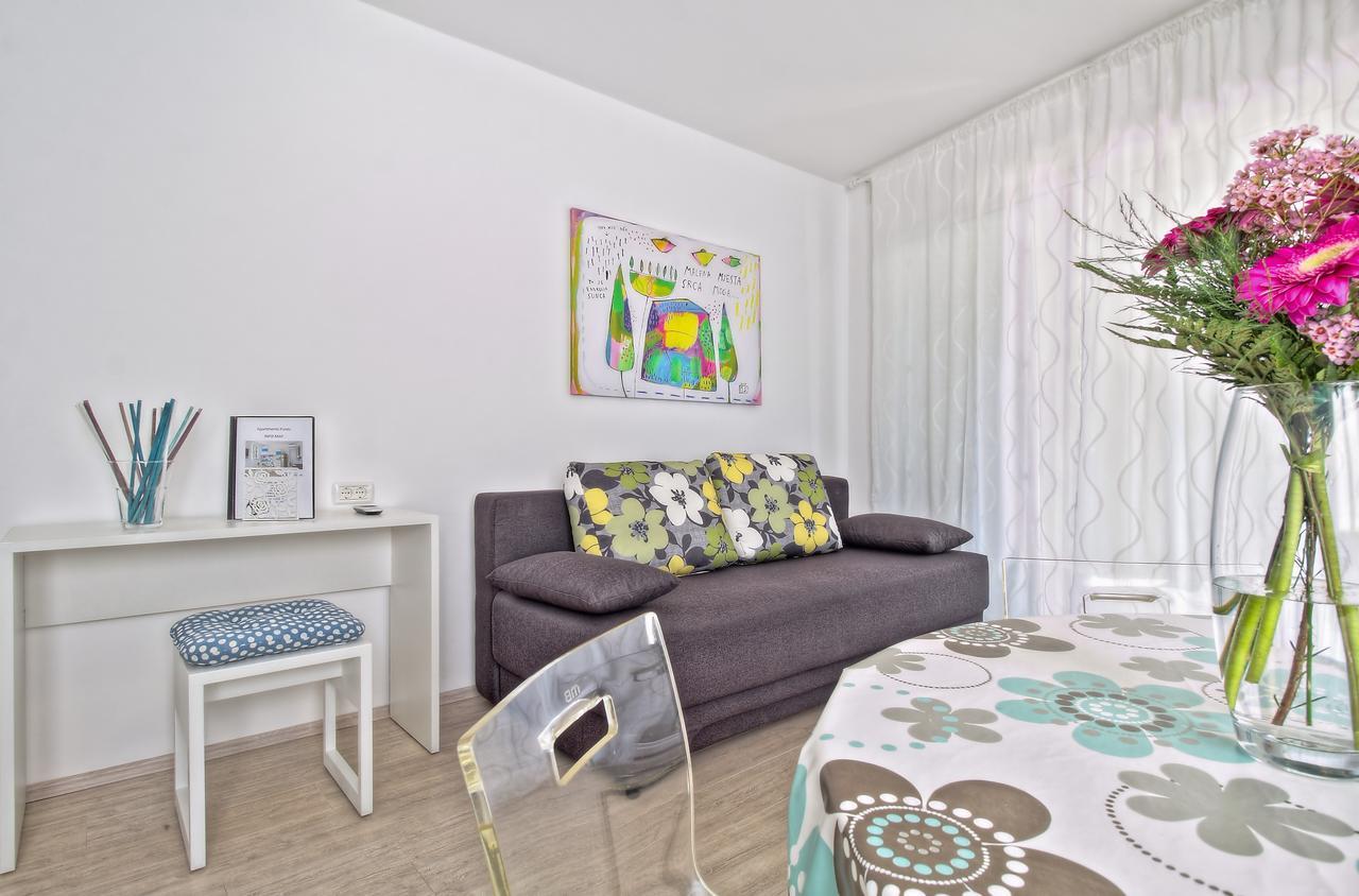 Apartments Punta By Sea ウマグ エクステリア 写真